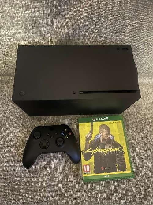 X BOX ONE  SERIES X 1TB SSD 1 CONTROLLER & 1 GAME MINT CONDITION
