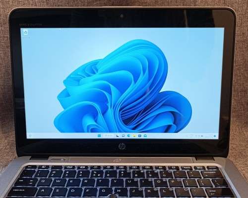 HP Elitebook 820G4, 12.5in FHD Touchscreen,7th gen i7-7500U@ 2.7GHz, 8GB RAM, 256GB SSD, Win11