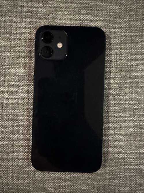 I PHONE 12  64 GB 90% BATTERY HEALTH MINT