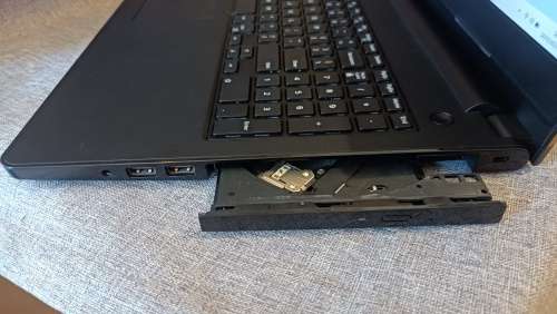 Dell Inspiron 3558, Nvidia 920m GPU, Intel i5-5200U@2.2GHz, 8GBH RAM, 1TB HDD, 15.6` HD Display