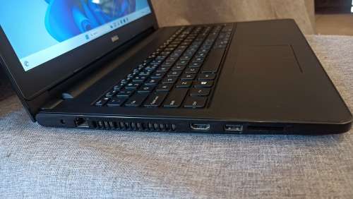Dell Inspiron 3558, Nvidia 920m GPU, Intel i5-5200U@2.2GHz, 8GBH RAM, 1TB HDD, 15.6` HD Display