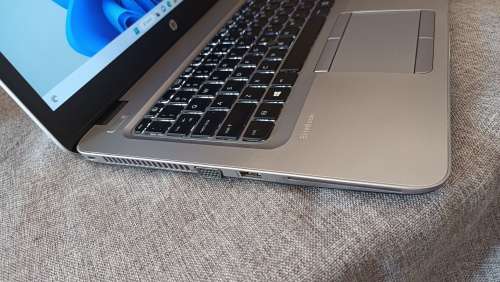 HP EliteBook 840G3, 14` WQHD 2K Display, intel i7-6500U@2.5GHz, 8GB RAM, 256GB m.2 SSD, Win11