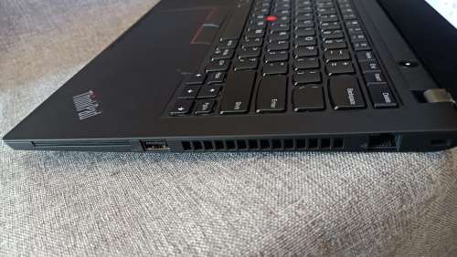 Lenovo ThinkPad T490, 8th Gen i7-89565U@1.8GHz, 20GB RAM, 256GB m.2 SSD, 14` FHD Display, Windows 11