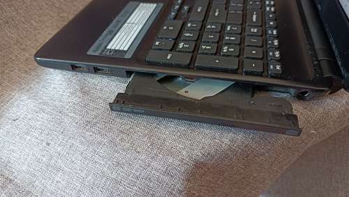 Acer Aspire E-1-572, Intel i5-4200U@1.6GHz, 8GB RAM, 1TB HDD, DVD-RW, 15.6` HD Display, Win11