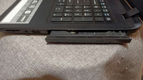 Acer Aspire ES1-572, Intel i5-7200U@2.5GHz, 8GB RAM, 480GB SSD, 15.6` HD Display, Windows 11