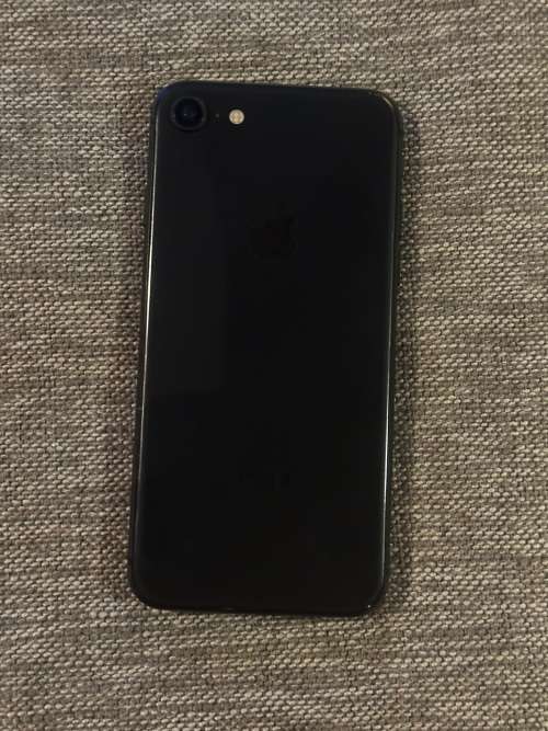 I PHONE 8 64GB 100% BATT HEALTH MINT