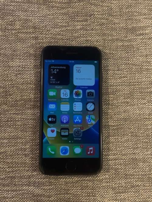 I PHONE 8 64GB 100% BATT HEALTH MINT