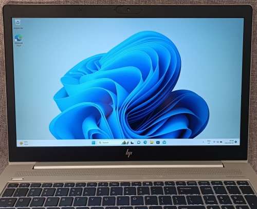 HP EliteBook 850G5, RX 540 GPU, 8th Gen i7-8550U@1.8GHz, 16GB RAM, 256GB NVMe SSD, 15` FHD Display