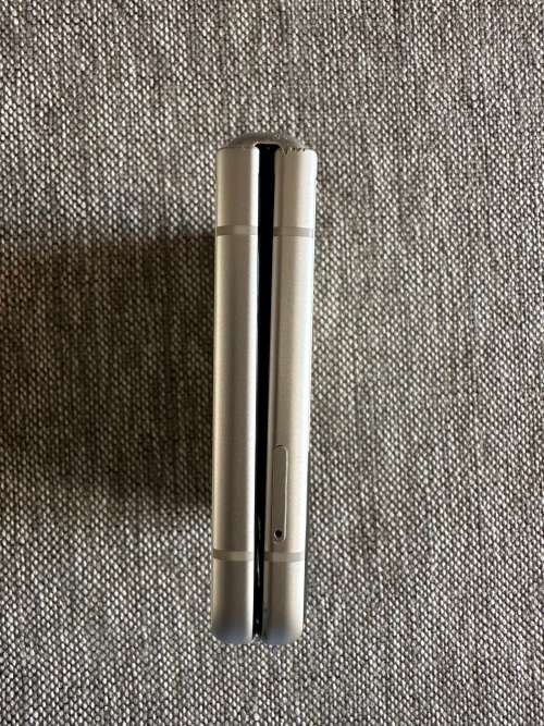 Samsung Galaxy Z Flip 3 5G {256GB, Dual   Sim,Cream }