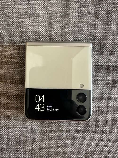 Samsung Galaxy Z Flip 3 5G {256GB, Dual   Sim,Cream }