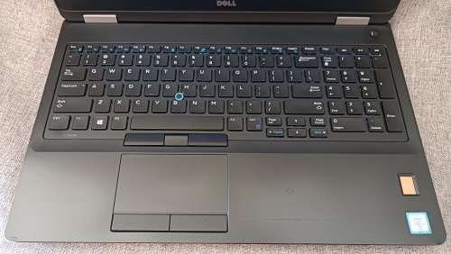 Dell Latitude E5570, Radeon R7-M370 GPU, i7-6820HQ@2.7GGHz, 16GB RAM, 256GB m.2 SSD,15` FHD Display