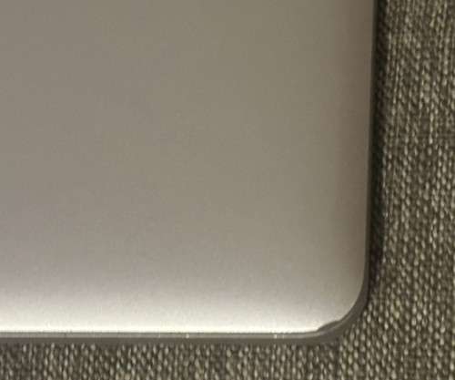 Apple MacBook Pro Retina 15` mid 2015, Intel i7 Quad Core@2.2GHz, 16GB RAM, 251GB SSD, macOS Monter