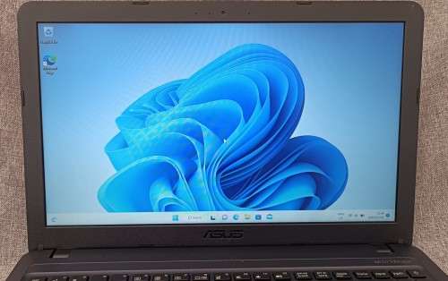 Asus Vivobook 15 X540UAR, 8th Gen i5-8250@1.6GHz, 8GB RAM, 480GB SSD, 15` HD Display, Win 11
