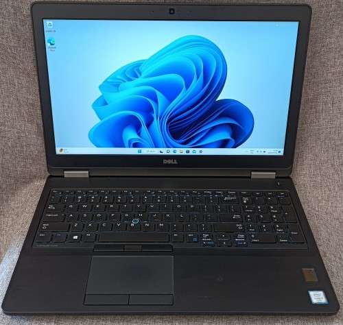 Dell Latitude E5570, Radeon R7-M370 GPU, i7-6820HQ@2.7GGHz, 16GB RAM, 256GB m.2 SSD,15` FHD Display