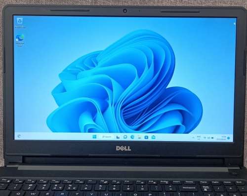 New Battery - Dell Vostro 15-3568, Intel i5-7200U@2.5GHz, 8GB RAM, 250GB SSD, 15` HD Display, Win11