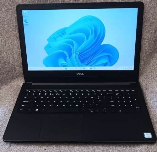 New Battery - Dell Vostro 15-3568, Intel i5-7200U@2.5GHz, 8GB RAM, 250GB SSD, 15` HD Display, Win11