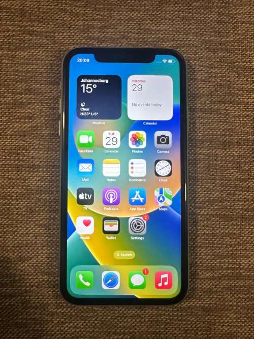 I PHONE 11 PRISTINE CONDITION 256GB 87% BATT HEALTH