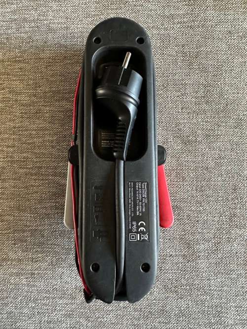 DEFA Smart Charge 8A Portable Battery Charger