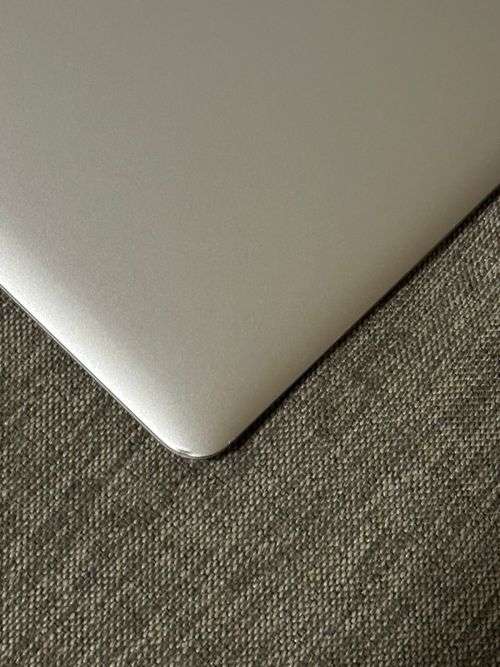 MACBOOK AIR 13 INCH 2017 CORE I5 8GB RAM 121GB SSD