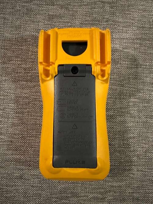 FLUKE 117 MULTIMETTRE GOOD CONDITION