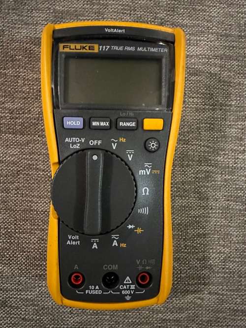 FLUKE 117 MULTIMETTRE GOOD CONDITION