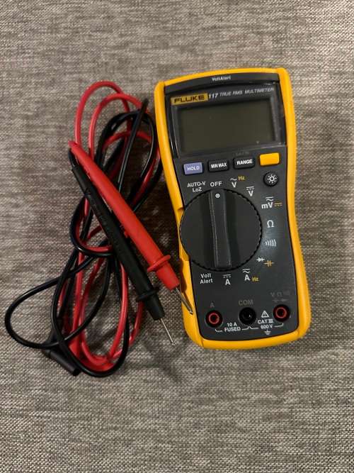 FLUKE 117 MULTIMETTRE GOOD CONDITION