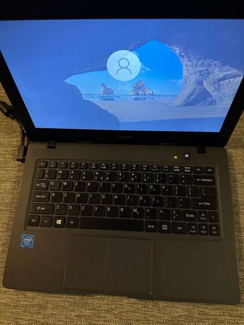 Acer ES1 AO1-131-C85U N3050 11.6 2GB 32GB