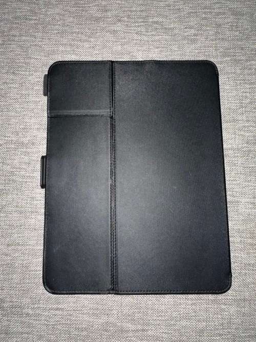 iPad Air 5th Gen 64GB (Wi-Fi+Cell A2589)   [M1]  MINT CONDITION