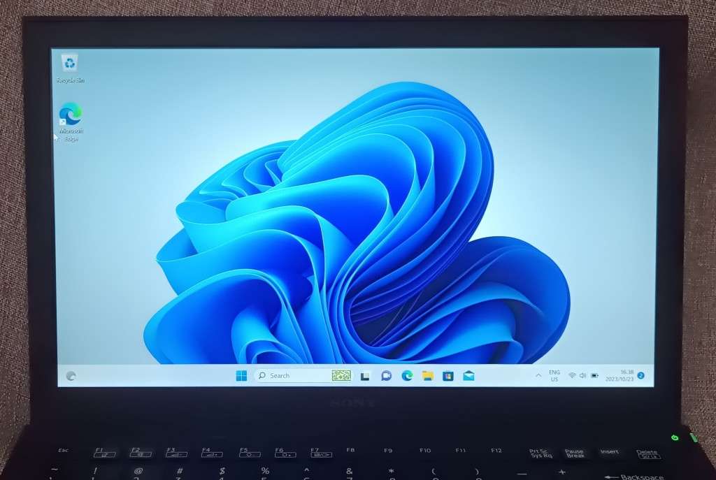 Sony VAIO SVP13212SG UltraBook, 13.3` Full HD, Intel® Core i5 i5-4200U@1.6GHz,4GB RAM, 128 GB m.2