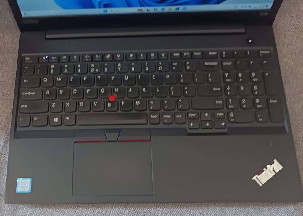 Lenovo Thinkpad E590, 8th Gen Intel i5-8265U@1.8GHz, 16GB RAM, 256GB NVMe SSD, 15` FHD Display,