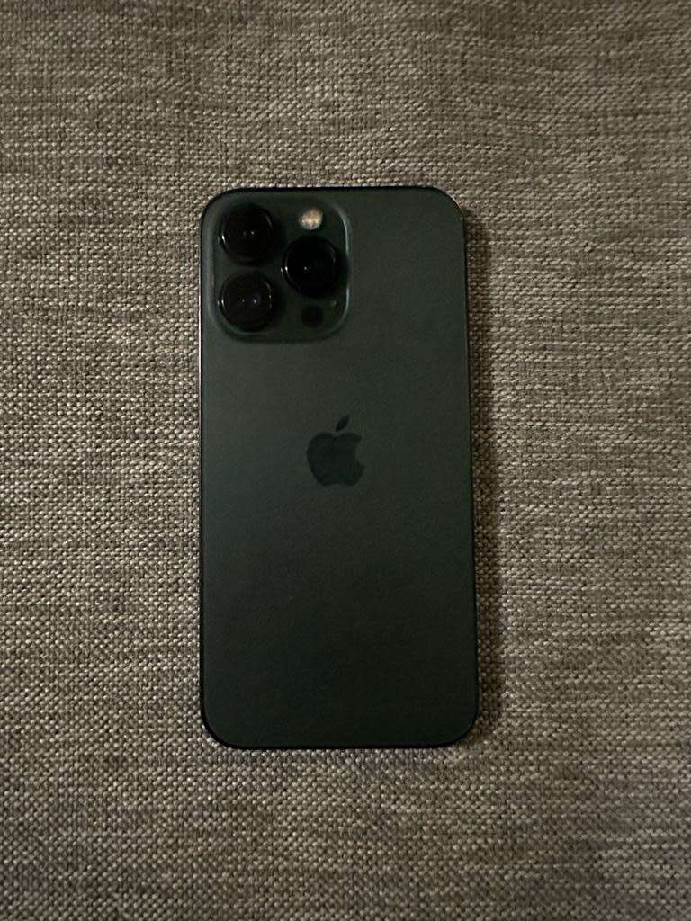 I PHONE 13 PRO 128GB 86% BATT HEALTH MINT CONDITION