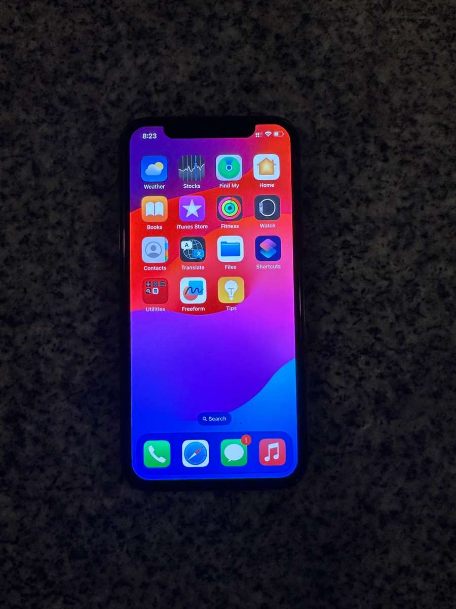 I PHONE 11 PRO  256 GB 75% BATTERY HEALTH PHYSICAL DUAL SIM  PLIZ READ