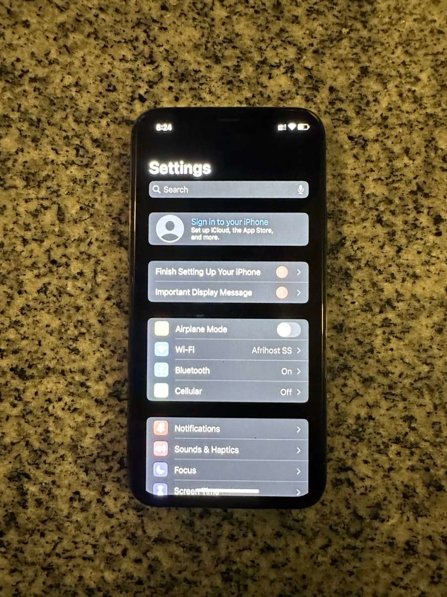 I PHONE 11 PRO  256 GB 75% BATTERY HEALTH PHYSICAL DUAL SIM  PLIZ READ