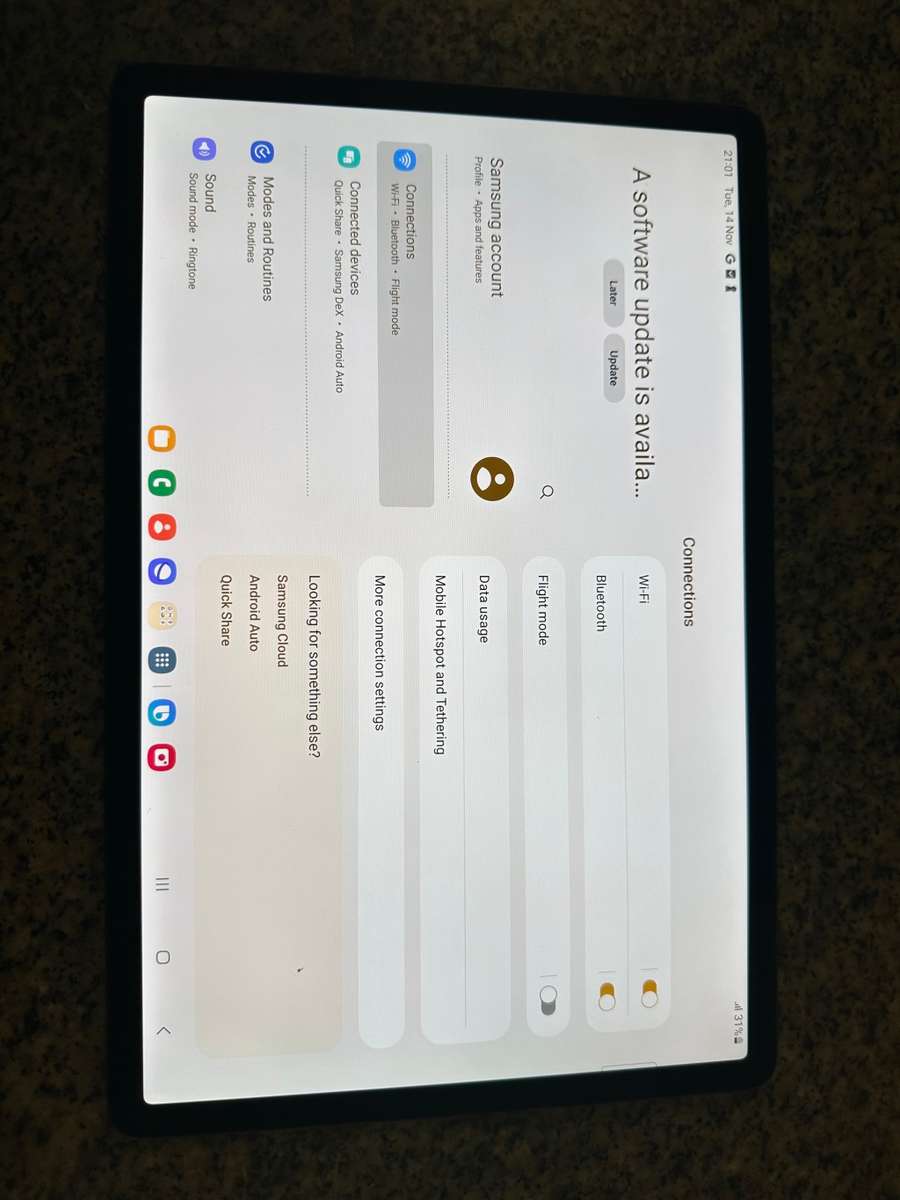 Samsung Galaxy Tab S7 FE 5G 128GB - Mystic Black With Keyboard