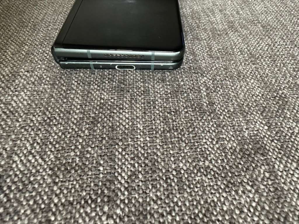 SAMSUNG Z FOLD 3 5G 12GB RAM 256GB MEMORY DUAL SIM