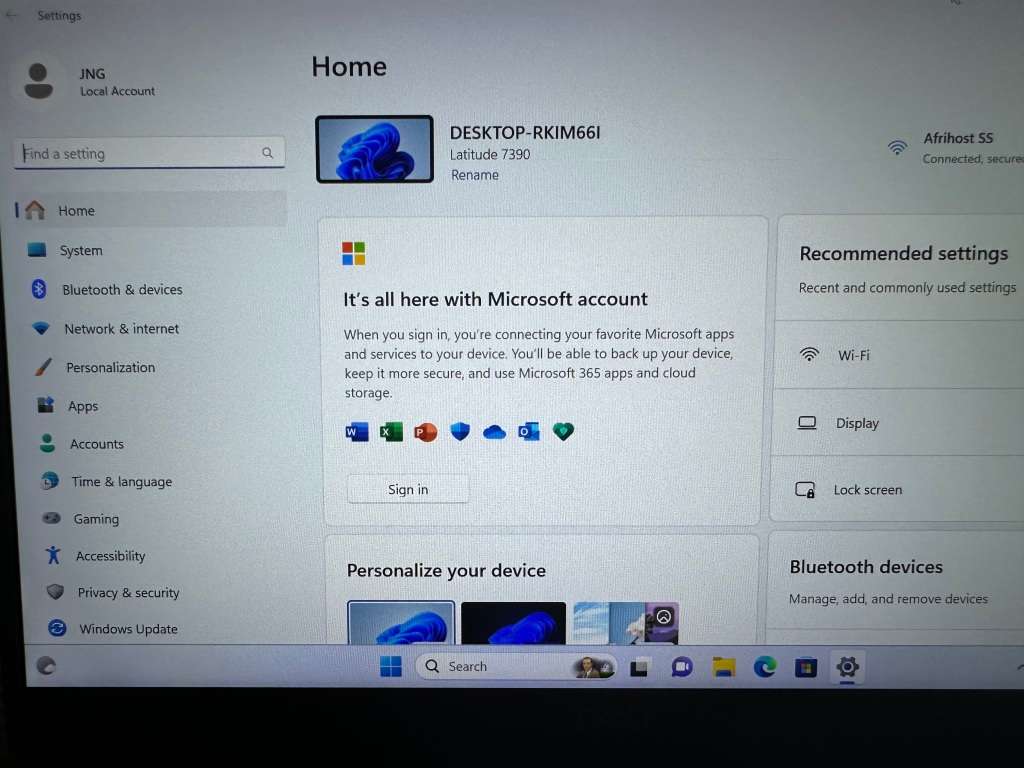 DELL 7390 I5 8TH GEN 16GB RAM 256GBSSD FHD DISPLAY