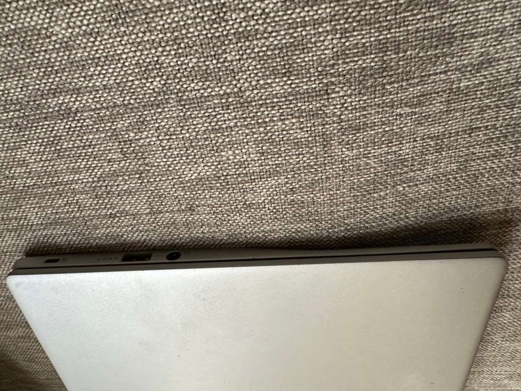 ACER SWIFT 3 CORE  I5 11TH GEN IRIS XE GRAPHICS 8GBNRAM 512GBSSD HDR DISPLAY PLEASE READ