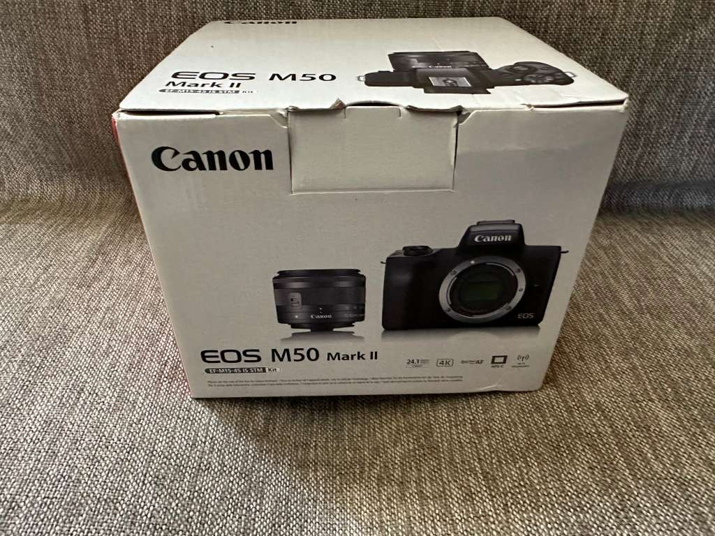 Canon EOS M50 Mark II M15-45 IS STM    Mirrorless 4K Camera Mint  As New