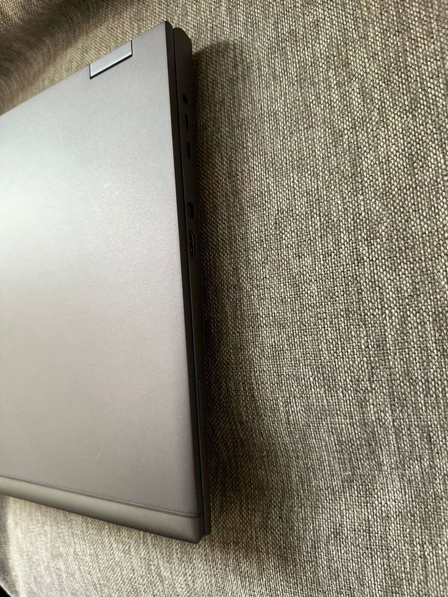 HP Zbook Fury 17 G8 Mobile Workstation   Core i7-11800H / 17.3 FHD / 16GB RAM / 1TB SSD  LTE