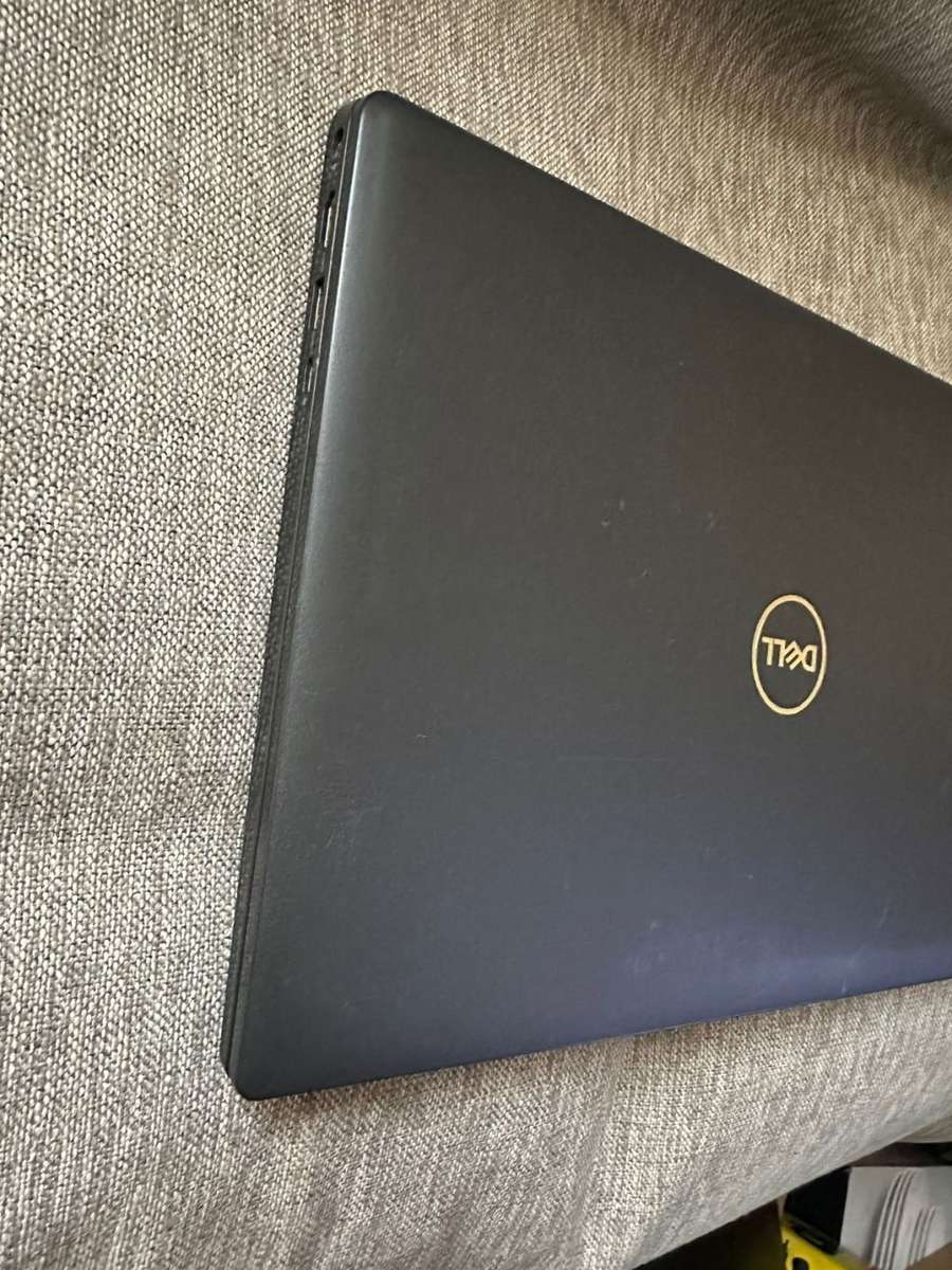 Dell Latitude 3520 : Intel Core i5 1135G7 | 16GB DDR4 Memory | 512GB SSD 11th GEN Dell Warranty