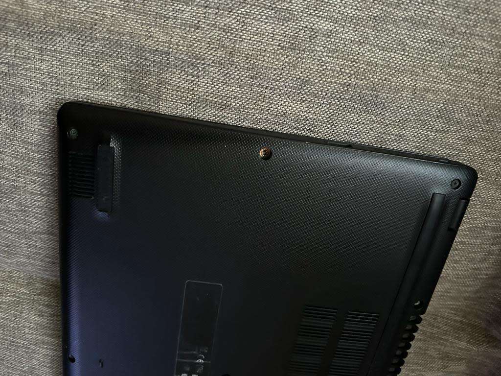 ACER A315-54K CORE I3 8TH GEN 8GB RAM 256GB SSD PLEASE READ