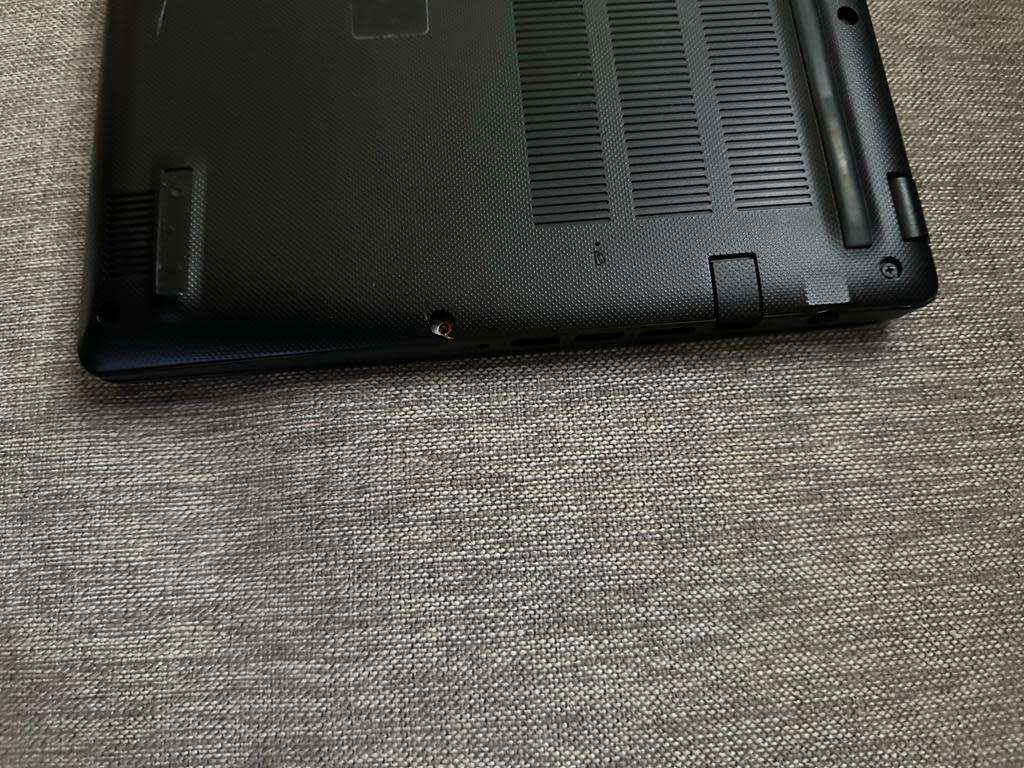 ACER A315-54K CORE I3 8TH GEN 8GB RAM 256GB SSD PLEASE READ