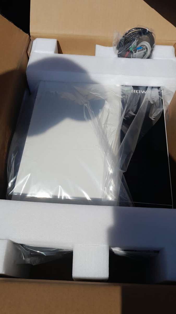 Growatt 5kw 5kva 48v Hybrid Parallel Wifi Inverter - SPF 5000 ES NEW