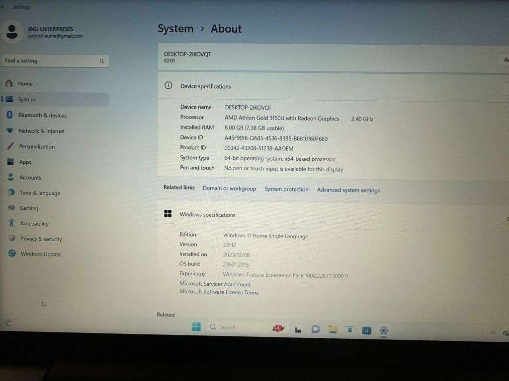Lenovo IdeaPad 3 15ADA6 15.6-inch HD Laptop - AMD Athlon Gold 8gb Ram 256gbssd