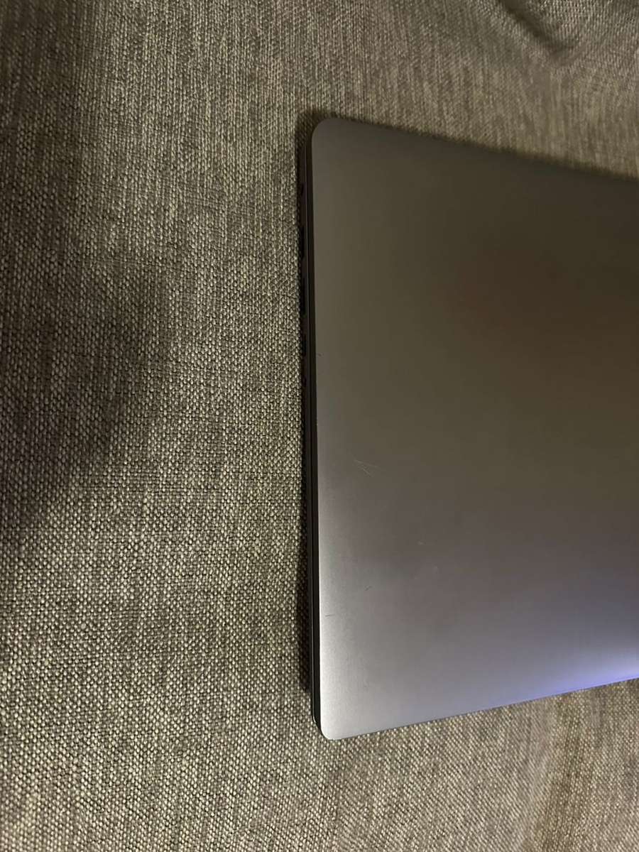 Lenovo IdeaPad 3 15ADA6 15.6-inch HD Laptop - AMD Athlon Gold 8gb Ram 256gbssd