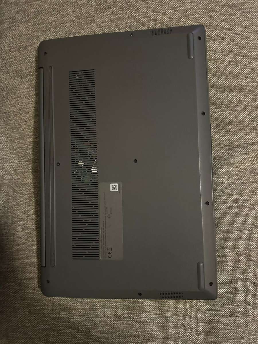 Lenovo IdeaPad 3 15ADA6 15.6-inch HD Laptop - AMD Athlon Gold 8gb Ram 256gbssd