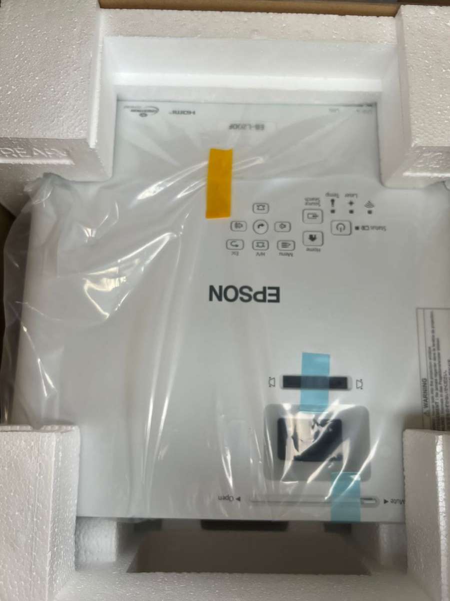 EPSON EB-L200F FULL HD LASER PROJECTOR NEW
