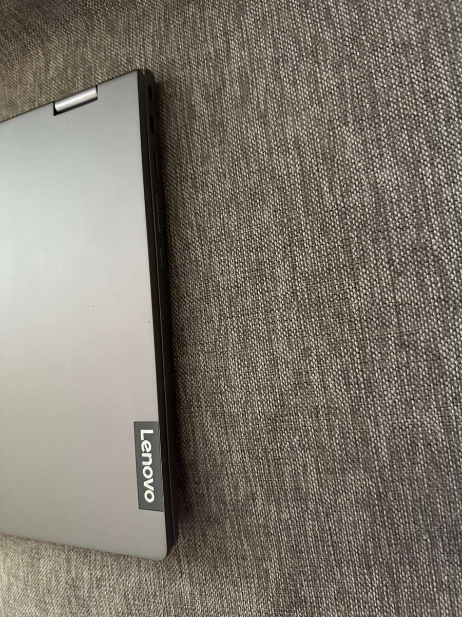 Lenovo IdeaPad 3 Chromebook N4500 4GB RAM 64GB eMMC Storage Chrome OS Blue