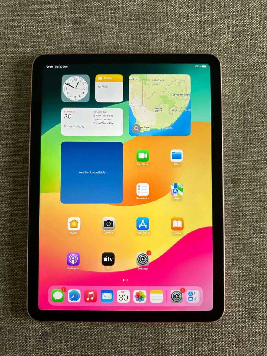 IPAD AIR 4TH GEN WIFI 64GB ROSE GOLD MINT CONDITION MODEL A2136