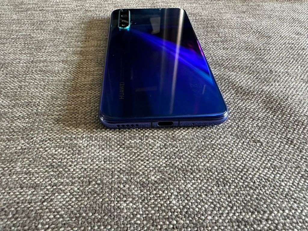 HUAWEI NOVA 5T 8GB RAM 128GB DUAL SIM